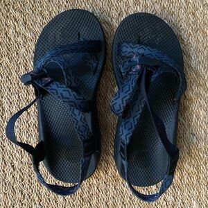 Men’s Size 8 Chacos